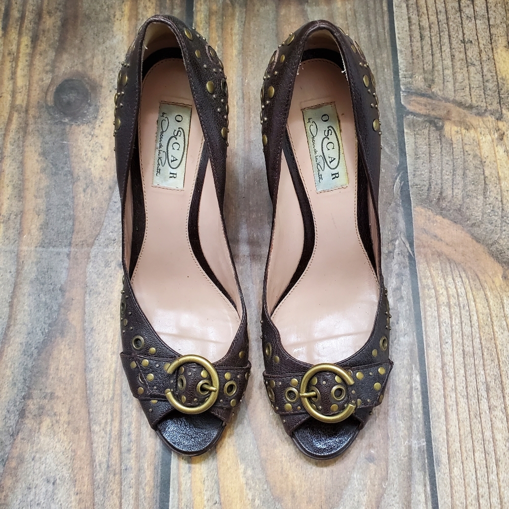 Oscar by Oscar de la Renta Grommet Wedge